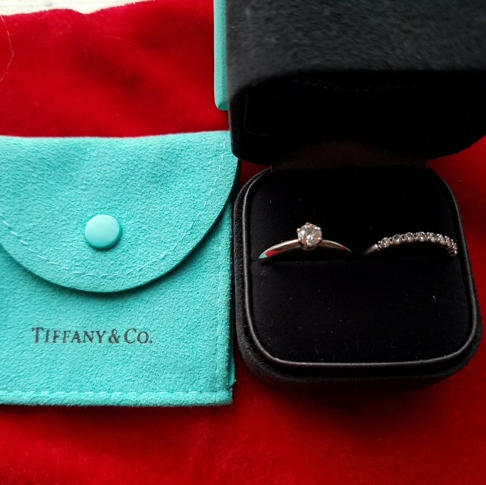 Tiffany Co Platnium Wedding & Engagement Ring Set - Picture 1 of 6